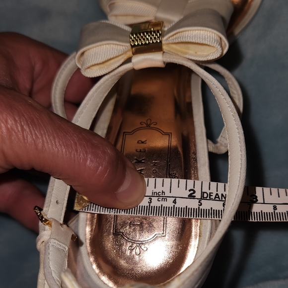Ted Baker white heels with bow - Picture 15 of 15